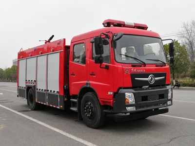 東風(fēng)7噸泡沫消防車