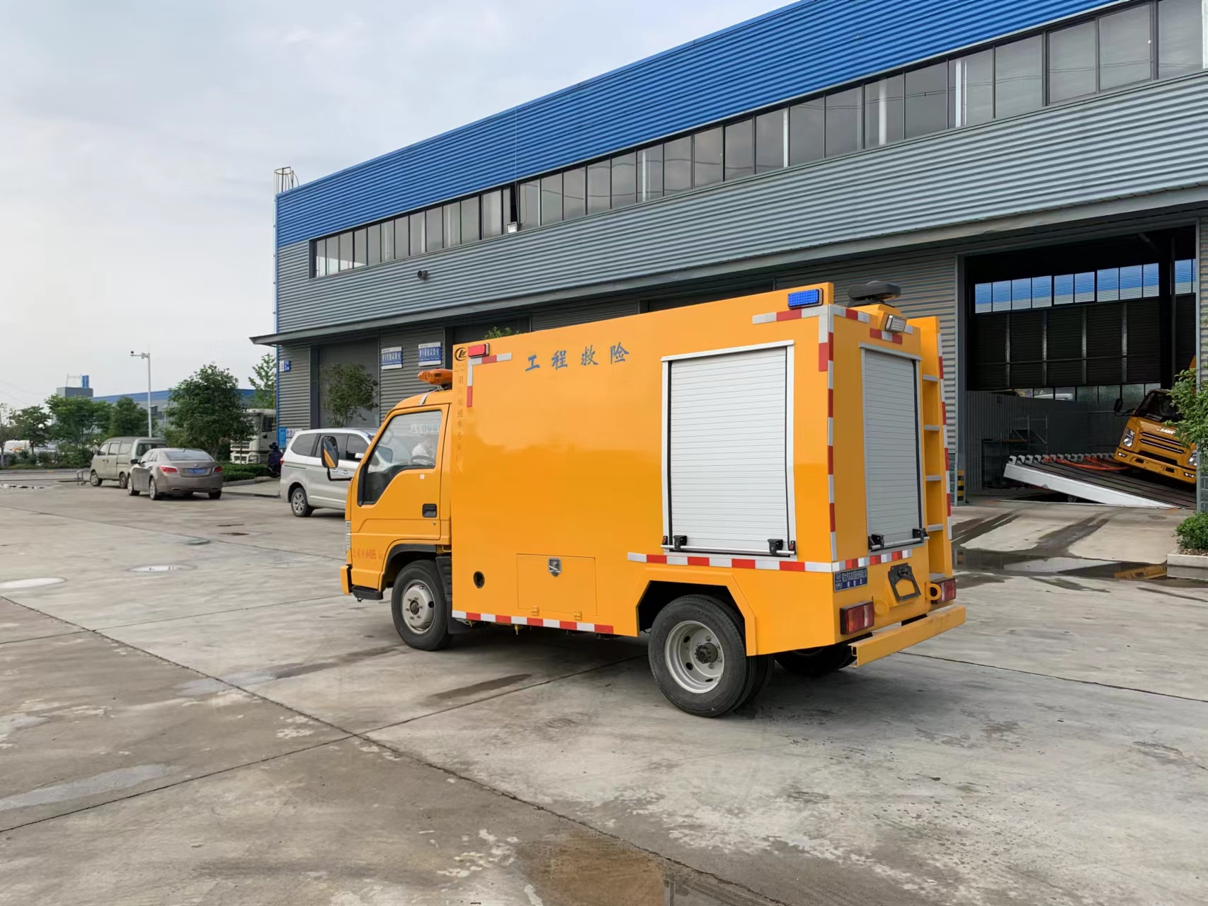 福田小卡2單排救險(xiǎn)車