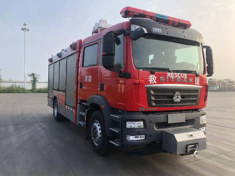 壓縮空氣泡沫消防車