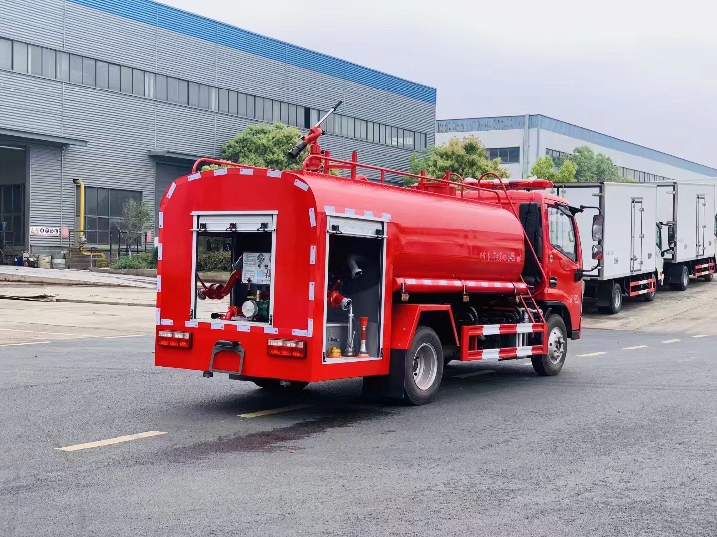 東風4.5噸消防灑水車