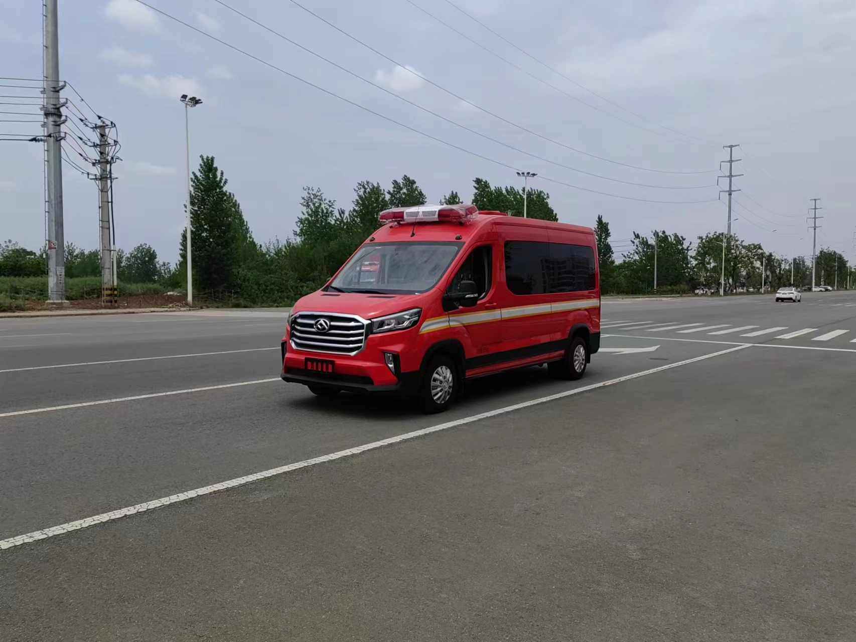 大通運(yùn)兵車13人