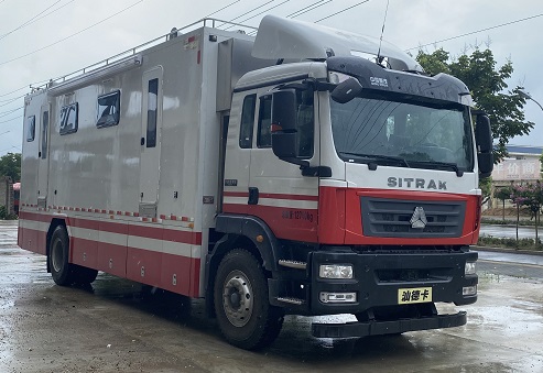 汕德卡CL5130XZH6AZQ型指揮車