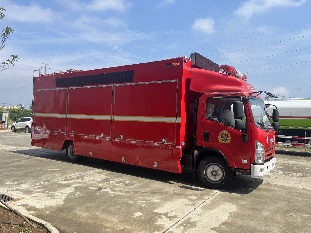 五十鈴消防宣傳車