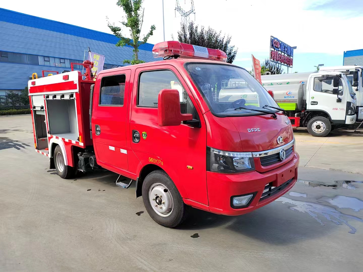 CLW5040GXFSG10/DF水罐消防車