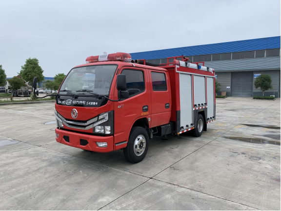 CLW5070GXFSG25/DF型水罐消防車