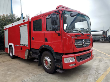 東風D9水罐消防車