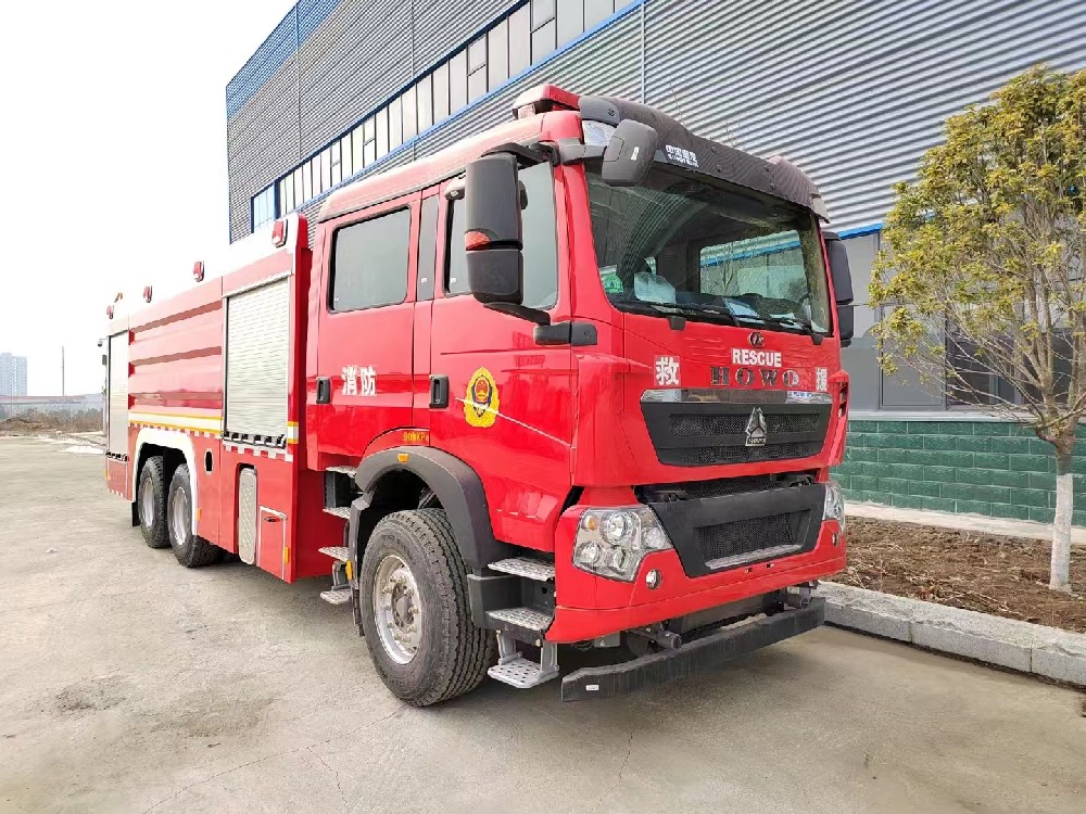 8噸水罐消防車
